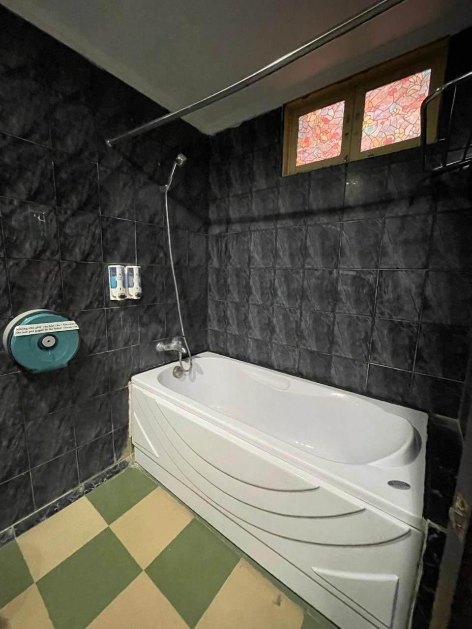 Il Divo Hostel & Spa ハノイ市 エクステリア 写真